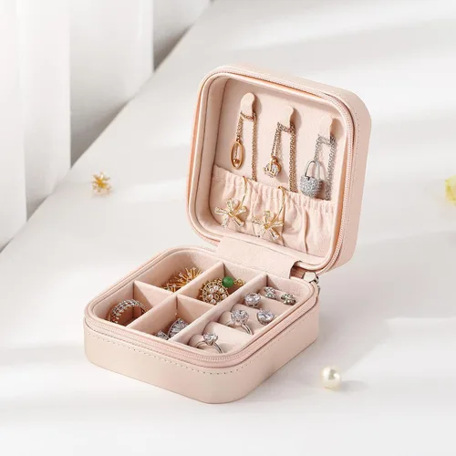 Miniatura 3 de Casegrace - Mini joyero portátil de viaje de cuero para joyas, organizador de anillos, caja de regalo para niñas y mujeres