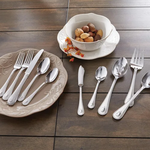 Miniatura 7 de Juego de Cubiertos Lenox para 12, Juego de Cubiertos French Perle de 65 Piezas con Utensilios para Servir, Servicio para 12, Elegantes Utensilios