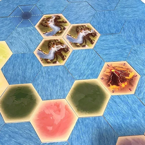 Miniatura 6 de Gold River Hex Scenario - Piezas de juego compatibles con las expansiones de Catan, Seafarers y Catan de Catan (3 hexagonales)