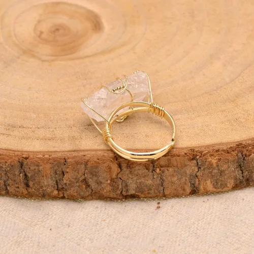 Miniatura 4 de Anillo envuelto en alambre de piedra áspera de cristal natural, tono de oro amarillo Cuarzo Blanco