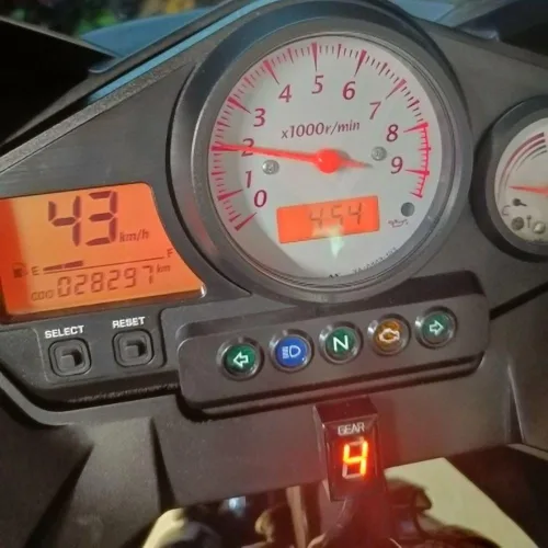 Miniatura 7 de Impermeable 1-6 velocidades LED Indicador digital de engranajes Medidor de pantalla para Yamaha FZ6 FZ6R FZS600 FZS1000 Fazer XJ6 YZF-R6 R6S R1 FZ8