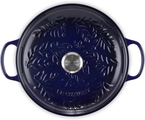Miniatura 3 de Le Creuset Olive Branch Collection Signature Braiser de hierro fundido esmaltado, 3.5 cuartos de galón, índigo con tapa en relieve