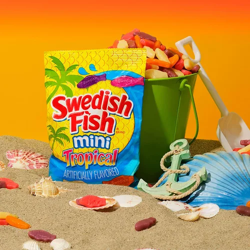 Miniatura 10 de SWEDISH FISH Mini caramelo tropical suave y masticable, caramelo a granel, bolsas de 12 - 8 onzas
