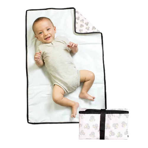 Miniatura 10 de Disney Baby by J.L. Childress - Cambiador portátil de cuerpo completo para bebé, Mickey Black, 19 x 30 pulgadas (paquete de 1)