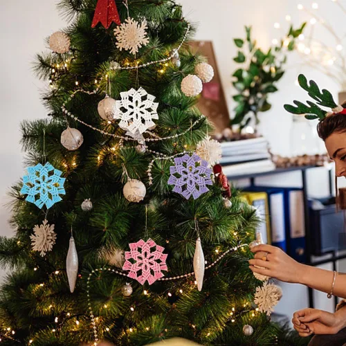 Miniatura 7 de INFUNLY Juego de 4 kits DIY de copo de nieve de macramé Adornos de ornamento de macramé floral bohemio para Navidad Colgante de pared de copo