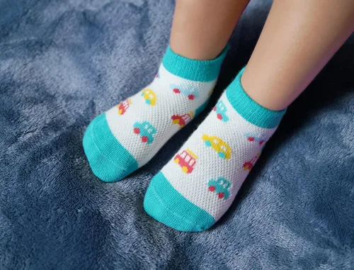 Miniatura 4 de RATIVE Calcetines antideslizantes con puños para bebés, niños y niñas