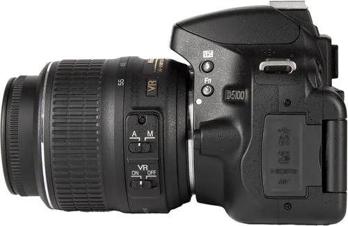 Miniatura 6 de Nikon Cámara SLR D5100 con lente VR de 0.709-2.165 in f/3.5-5.6G, LCD de ángulo variable, sensor DX de 16.2MP para fotografía de principiante a
