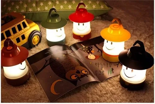 Miniatura 3 de Linterna LED de sonrisa: linterna de camping nocturna portátil para niños (Diente de león)