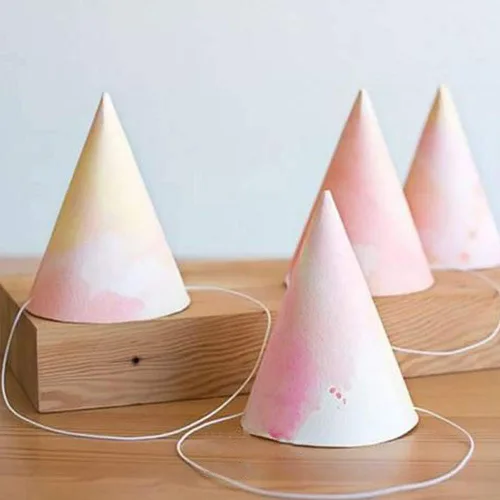 Miniatura 5 de Sombreros de fiesta de papel blanco para cumpleaños de niños, manualidades decorativas de cono a granel para adultos, arte de bricolaje, suministros