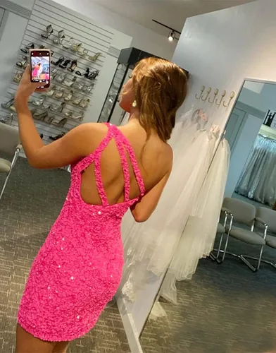 Miniatura 4 de Loyeloy Vestidos cortos de regreso a casa de un hombro para adolescentes, vestido de fiesta ajustado con lentejuelas brillantes para mujer