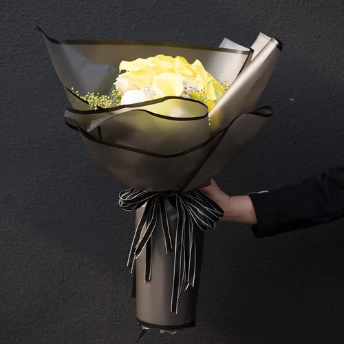 Miniatura 3 de HYSSINOWRAP 20 hojas de papel de regalo de flores. Papel de regalo de ramo de flores. Suministros de floristería coreana, 22.8 x 22.8 pulgadas Negro
