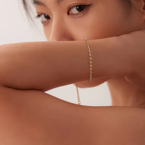 Miniatura 3 de FINREZIO 6 pulseras de cadena de oro para mujer, pulsera cubana con cuentas de eslabones de clip de papel, pulsera de cadena de cable grueso