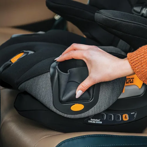 Miniatura 6 de Chicco MyFit Harness + Booster Car Seat, 5-Point Harness and High Back Seat Haven