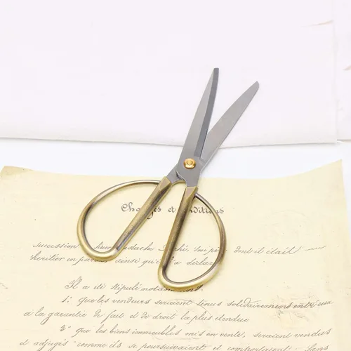 Miniatura 2 de NatSumeBasics Tijeras doradas de 6.5 pulgadas, tijeras de sastre vintage de acero inoxidable, tijeras de modista de tela profesional para escuela
