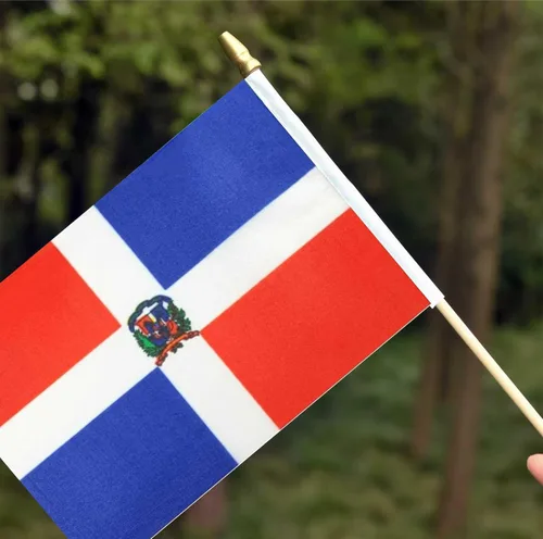 Miniatura 6 de Paquete de 25 banderas dominicanas pequeñas de mano con bandera dominicana en palo de 5 x 8 pulgadas