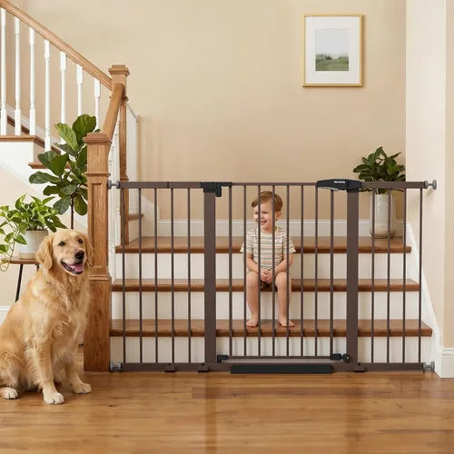 Miniatura 19 de Mumeasy Puerta de bebé extra ancha de 29.7 a 57 pulgadas, puerta grande para perros con cierre automático para puertas, puerta de seguridad