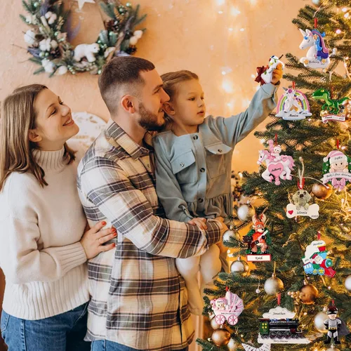 Miniatura 3 de DPDP Adornos de Navidad familiares personalizados 2025 – Calcetines personalizados para árbol de Navidad con nombres, adornos familiares