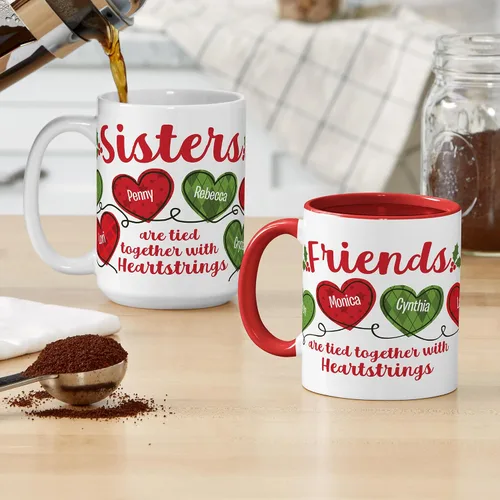 Miniatura 3 de Let's Make Memories Taza de Navidad personalizada, para amigos, taza de café personalizada, Heartstrings - 2-6 nombres - Mango blanco e