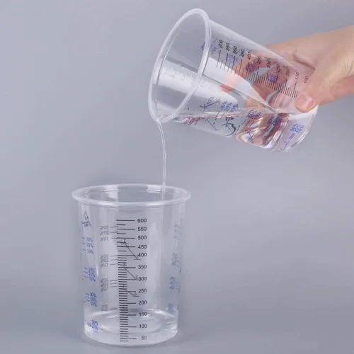 10 unids 20.3 fl oz pintura de plástico transparente mezcla líquida graduada taza de medición color al azar