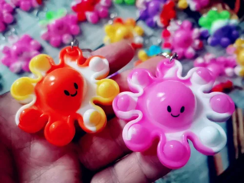 Miniatura 3 de Paquete de 24 juguetes divertidos de pulpo, pequeño regalo de verano, único, miniobjeto surtido, juguetes para niños, estudiantes, regalos