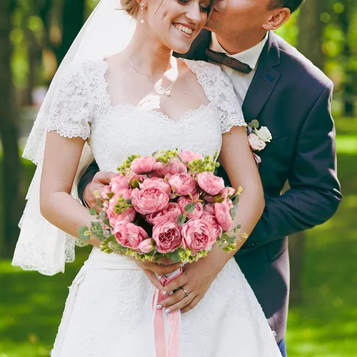 Miniatura 3 de Ramo de peonías artificiales de seda, 4 paquetes de rosas persas sintéticas con hojas de eucalipto para decoración del hogar, boda, fiesta