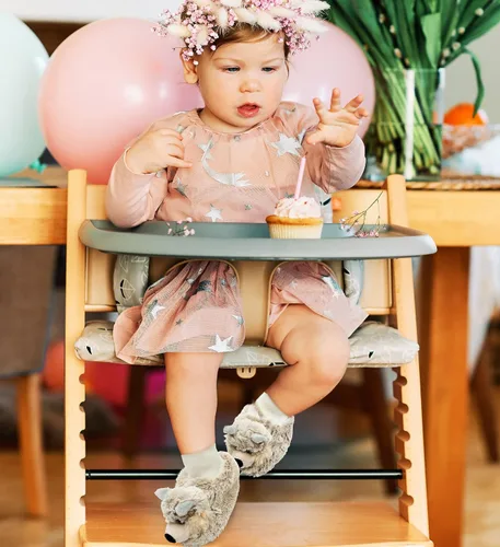 Miniatura 7 de DolliBu - Zapatos de bebé de felpa suave de lobo gris Suave y esponjoso forro polar unisex con lobo de peluche para bebé niño o niña Pantuflas