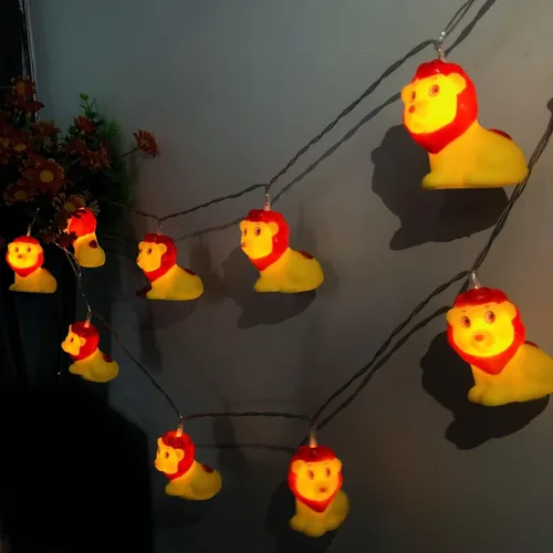 Miniatura 9 de Guirnalda de luces LED con forma de león con forma de animal de 5.4 pies, 10 luces LED de león con sombrero rojo, luces de hadas para decoración
