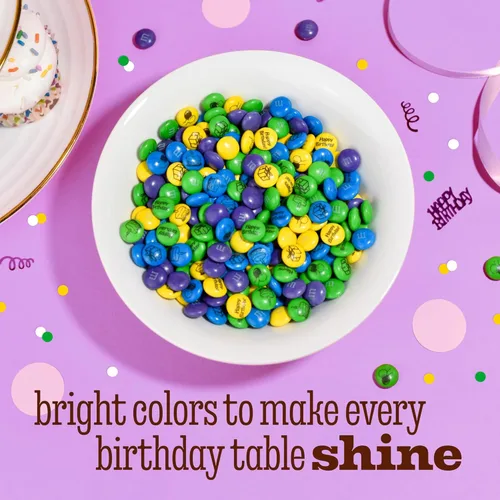 Miniatura 7 de M&M'S Caramelos de cumpleaños de chocolate con leche, 5 libras de dulces a granel con imágenes prediseñadas de feliz cumpleaños impresas, perfectos