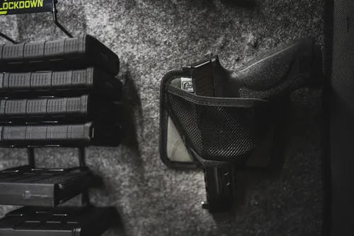 Miniatura 5 de Lockdown Handgun Hanger with Mesh