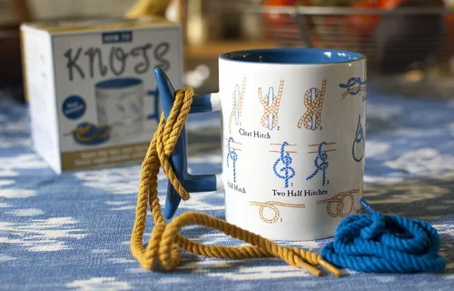 Miniatura 4 de The Unemployed Philosophers Guild Taza de Cómo Atar Nudos - Aprende a Hacer 8 Diferentes Nudos con tu Café, Viene en una Caja de Regalo, Cuerda
