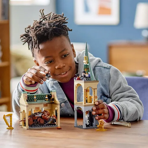 Miniatura 2 de LEGO Harry Potter Hogwarts: Fluffy Encounter 76387 Kit de construcción; juego de Hogwarts para perros de 3 cabezas; juguete genial y coleccionable