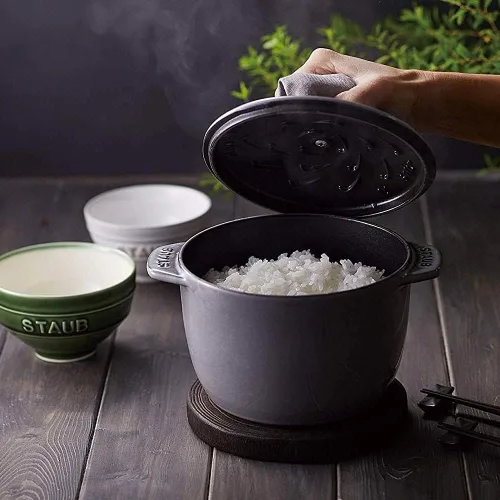 Miniatura 2 de staub La Cocotte de GOHAN 40509-655 La Cocotte de GOHAN Black M 6.3 pulgadas (6.3 in), olla de hierro fundido, compatible con inducción, olla