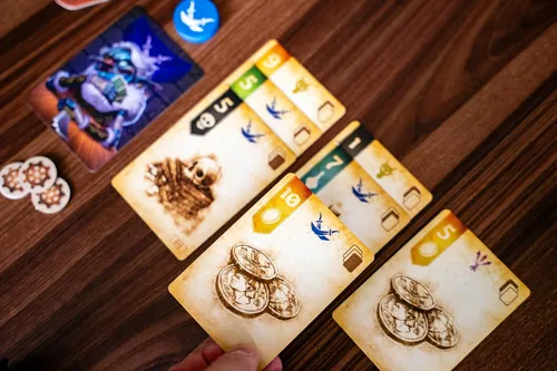 Miniatura 6 de Juego de mesa Goblin Vaults Outwit & Outbid to Fill Your Vaults with Loot Juego de cartas familiar de estrategia para tomar trucos 30-45