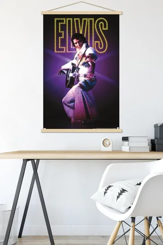 Miniatura 5 de Trends International Elvis Presley - Póster de pared de traje, 22.37 x 34.00 pulgadas, paquete de impresión premium y colgador de madera de haya