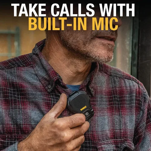 Miniatura 5 de DEWALT Altavoz Bluetooth Portátil Vestible [Edición Onyx - Negro] Altavoz Portátil Inalámbrico con Clip para Sitio de Trabajo Pro Resistente al Agua
