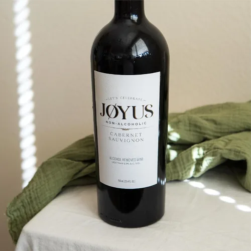 Miniatura 6 de Joyus Vino tinto sin alcohol, Cabernet Sauvignon, galardonado el mejor vino desalcoholizado de su clase, complejo y cálido, bajo en azúcar y bajo