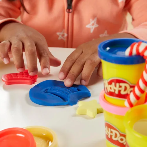 Miniatura 7 de Play-Doh - Set de herramientas navideñas, 43 accesorios y 10 colores de compuesto para modelar, regalos para rellenar calcetines de Navidad
