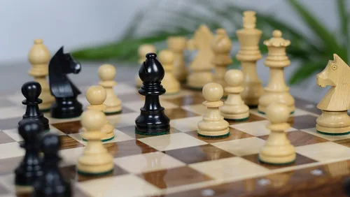 Miniatura 7 de Tournament Series Staunton Piezas de ajedrez con caballero alemán en boj ebonizado y boj - Rey ponderado de 3 pulgadas Juego de ajedrez de lujo