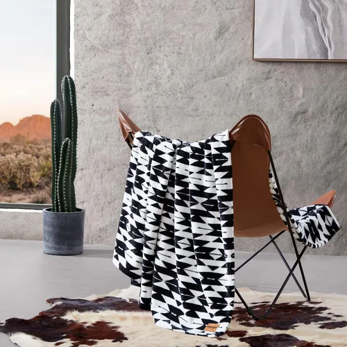 Miniatura 18 de Wrangler - Manta, ropa de cama de felpa suave, decoración occidental para la cama o el sofá (Colt naranja brillante, 50 x 60 pulgadas)