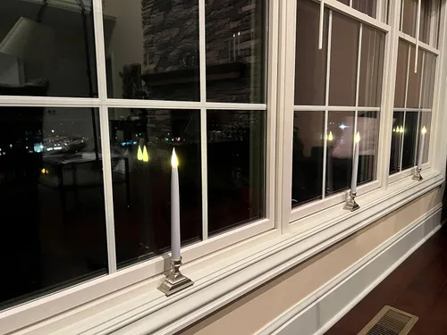 Miniatura 6 de 612 Vermont VT-1660P-4 - Velas LED de ventana con temporizador (6 encendido/18 apagado), llama parpadeante LED dual blanca cálida patentada, Peltre