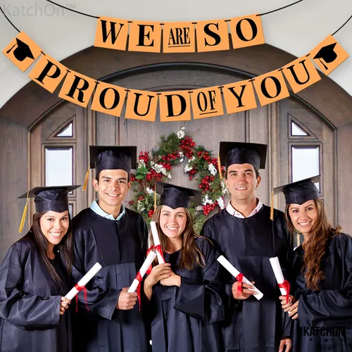 Miniatura 5 de KatchOn, Cartel con texto en inglés «We Are So Proud Of You» – Grande, 14 pies, No DIY Cartel de felicitaciones, decoraciones de graduación negro
