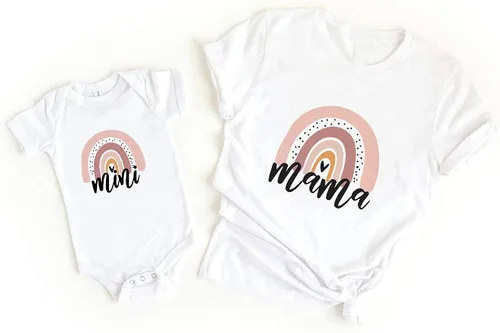 Conjunto de mamá y bebé a juego con diseño de arco iris camiseta para mamá mini mono para la familia sesión de fotos para el día de la madre