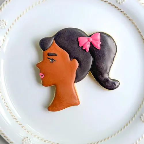 Miniatura 5 de Ann Clark - Cortador de galletas con cabeza de muñeca, 4 pulgadas, fabricado en Estados Unidos
