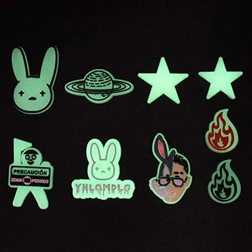 Miniatura 5 de Juego de 8 dijes para decoración de zapatos, pulsera de BUNNY que brillan en la oscuridad, regalos de fiesta, niños, niñas, hombres y mujeres, 8