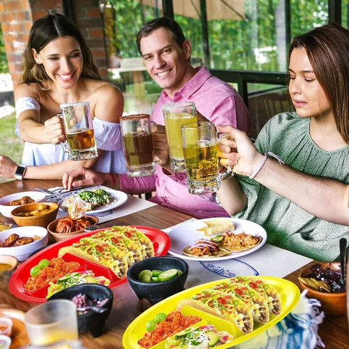 Miniatura 7 de Bekith Paquete de 10 platos de plástico para tacos para fiestas, soporte grande para tacos con 2 áreas de inmersión, divisor de pie para 3 tacos