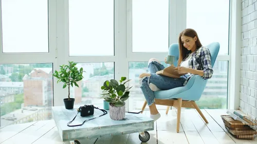 Miniatura 7 de AlphaAcc Plantas Falsas de Aspecto Real Vegetación Plantas Artificiales de Interior Planta en Maceta con Macetero Rústico de Arcilla Negra para Casa