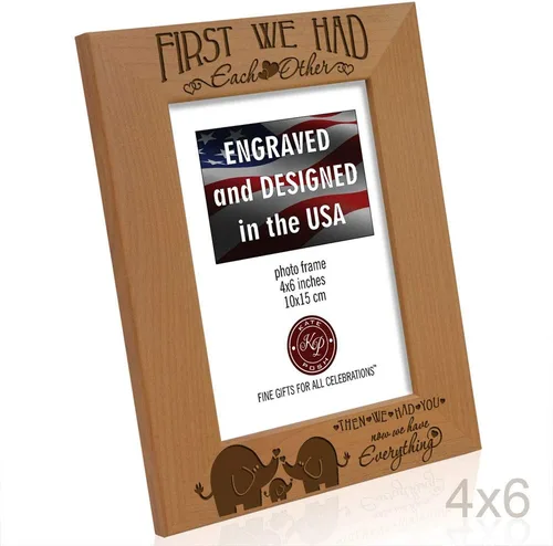 Miniatura 6 de KATE POSH - First we had each other, then we had you, now we have everything - Marco de fotos de madera natural grabado, regalos para bebés