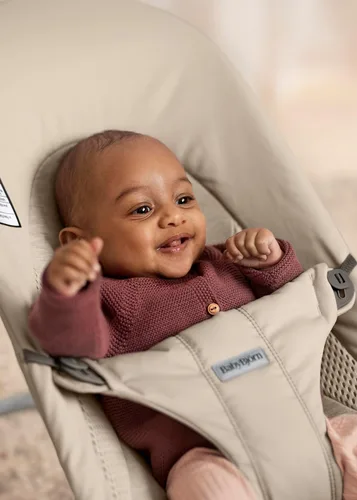 Miniatura 3 de BabyBjörn Bouncer Balance Soft, Tri-Fabric, Arena Gris Asiento Ajustable de Mecedora para Bebé y Silla para Niños de 2 en 1, de Recién Nacido a