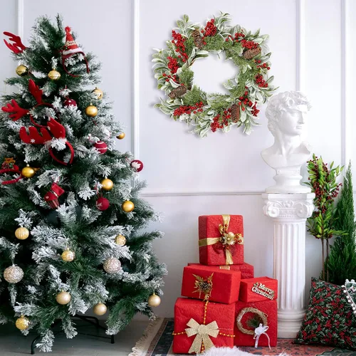Miniatura 5 de Sggvecsy Corona de Navidad artificial de 19 pulgadas para puerta delantera, corona de orejas de cordero flocado con bayas rojas, agujas de pino