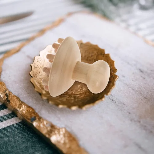 Miniatura 9 de EXCEART Peine de masaje de madera de 4.13 pulgadas portátil para cuero cabelludo y cuerpo masajeador con diseño único de acupuntura herramienta